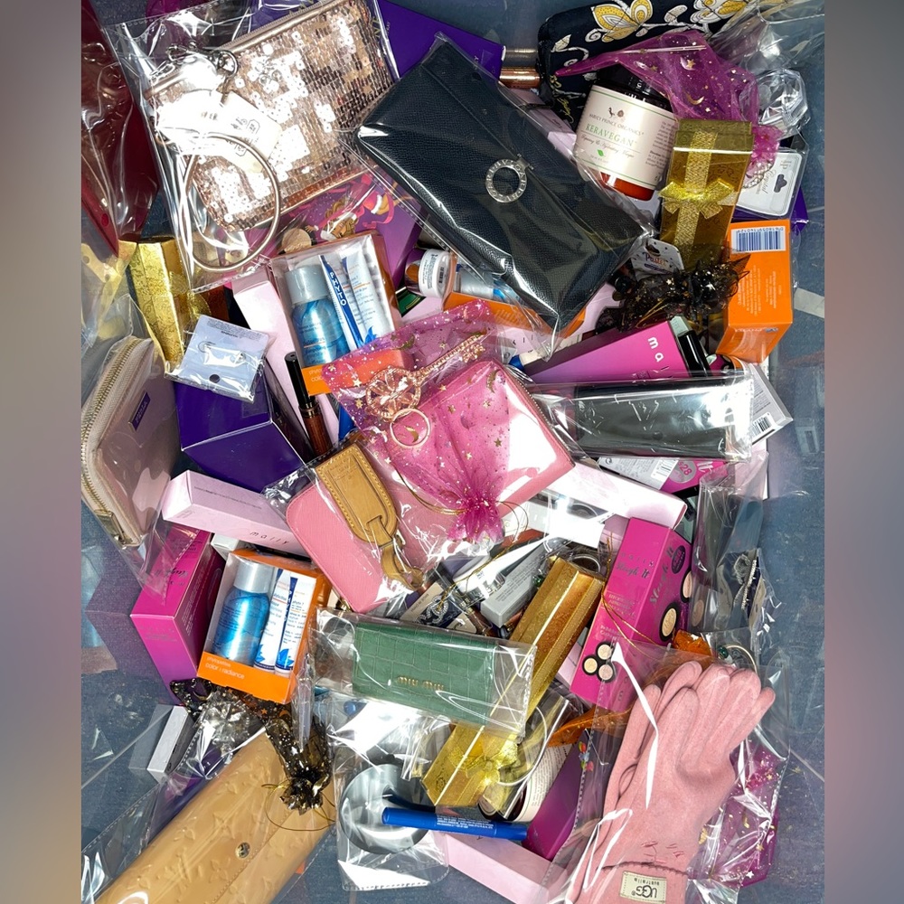 Lucky Fashion & Beauty SCOOPS!!! - Picture 3 of 4